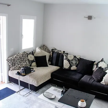 Cozy Ground Floor With Terrace In Los Cristianos